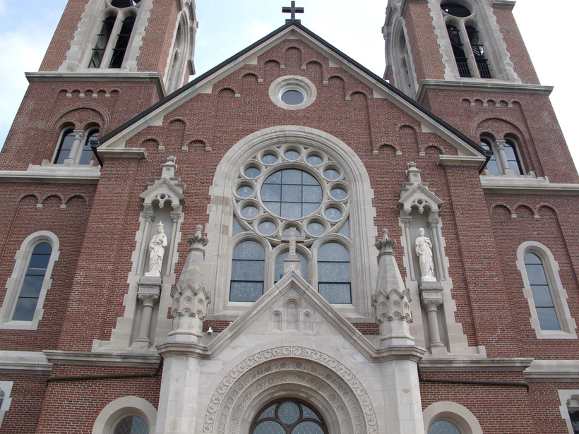 Judge Tosses Several Victims In Milwaukee Archdiocese Case Wisconsin 